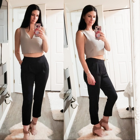 Wilfred Tops - Wilfred Aritzia Dauphine Cropped Top Sz M Taupe